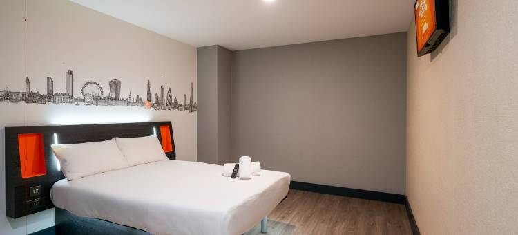 伦敦肖迪奇易捷酒店(easyHotel London City Shoreditch)图片