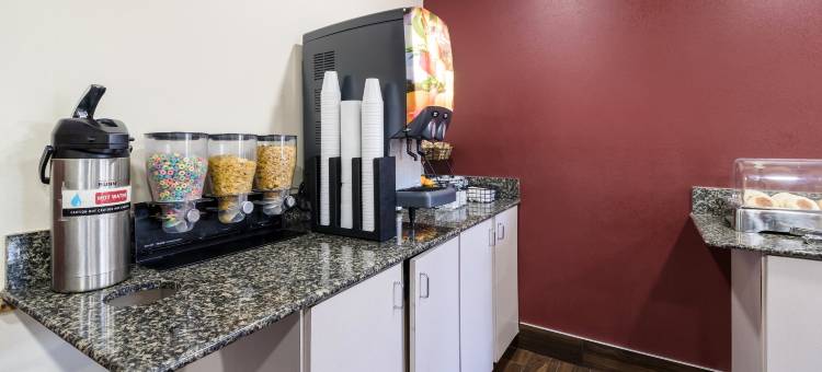 红顶酒店-默夫里斯伯勒(Red Roof Inn Murfreesboro)图片