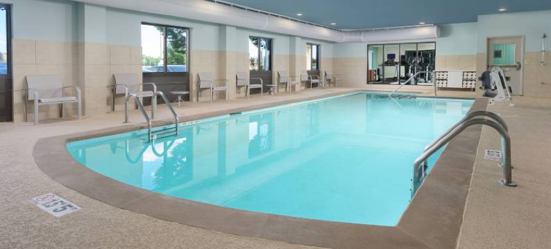 智选假日套房酒店塔拉霍马 by IHG(Holiday Inn Express & Suites Tullahoma by IHG)图片