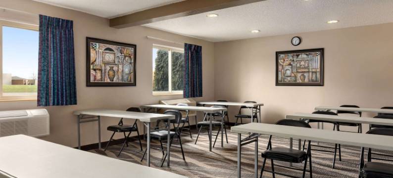 乔利埃特I-55北芝加哥速8酒店(Super 8 by Wyndham Joliet I-55 N/Chicago)图片