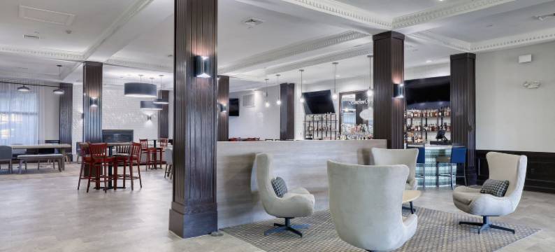 Holiday Inn & Suites 麦迪逊西(Holiday Inn & Suites MADISON WEST - MIDDLETON by IHG)图片