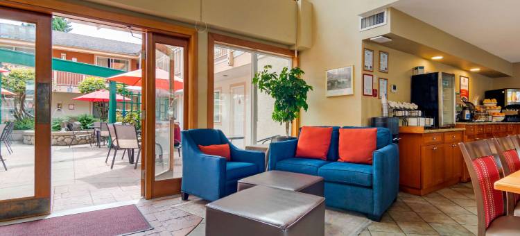 北温哥华凯富套房酒店(Econo Lodge Inn & Suites - North Vancouver)图片