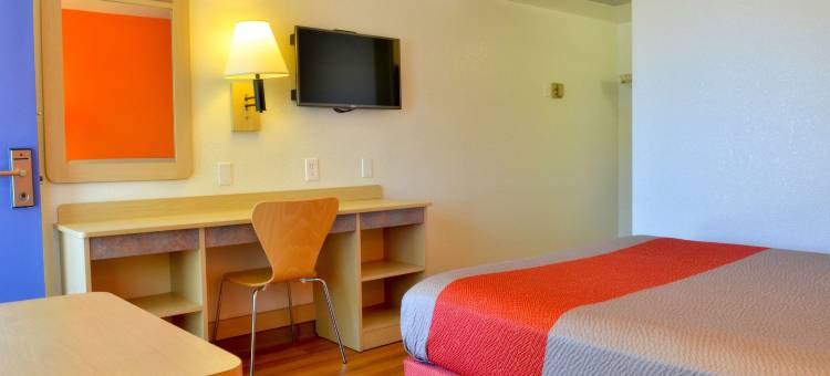 6号汽车旅馆–圣尼拉村I-5(Motel 6 – Santa Nella, on I-5)图片