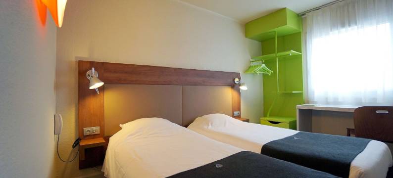 康铂巴黎西沙维尔酒店(Campanile Paris Ouest - Chaville)图片