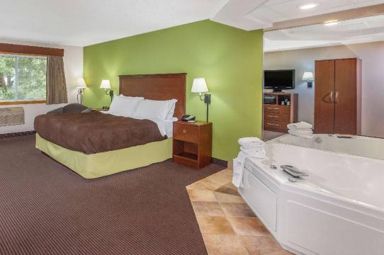 斯蒂尔沃特温德姆美吟温德姆酒店(AmericInn by Wyndham Stillwater)