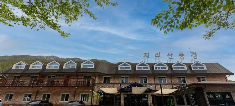智异山园景高级旅馆(Camp Jirisan Parkview)图片