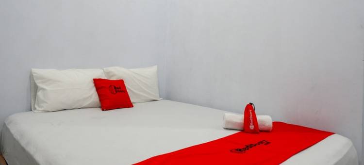 RedDoorz 在Solo的Hartono购物中心附近(RedDoorz Near Hartono Mall Solo)图片
