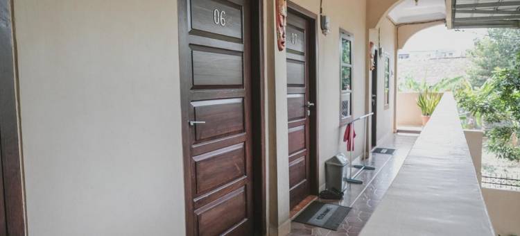 红多兹伊斯兰酒店-近占碑贾姆托斯2号(RedDoorz Syariah Near Jamtos Jambi 2)图片