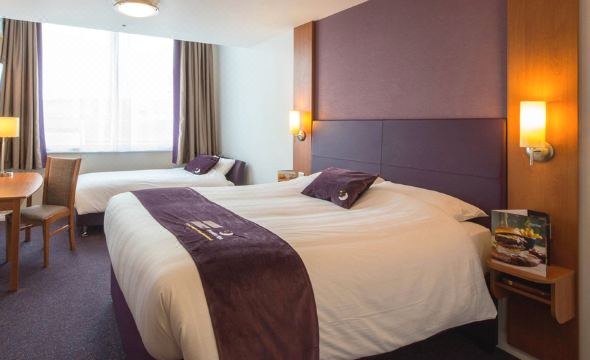 Premier Inn Gatwick Crawley (Goff's Park)Hotel Overview
