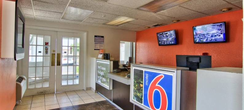 加利福尼亚萨克拉门托 - 南萨克拉门托及麋鹿林 6 号汽车旅馆(Motel 6 Sacramento, CA – South Sacramento & Elk Grove)图片