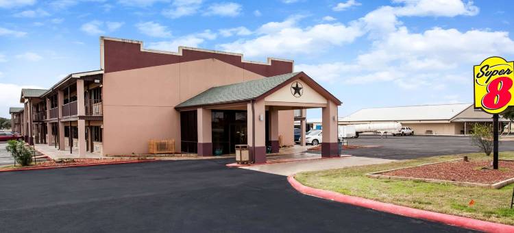 吉丁斯温德姆速 8 酒店(Super 8 by Wyndham Giddings)图片