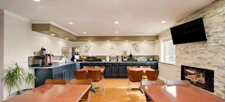 温德姆速8酒店列克星敦/汉堡区(Super 8 by Wyndham Lexington/Hamburg Area)图片