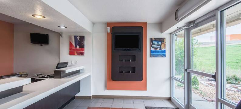 奥佛兰公园6号汽车旅馆(Motel 6 Overland Park, KS)图片