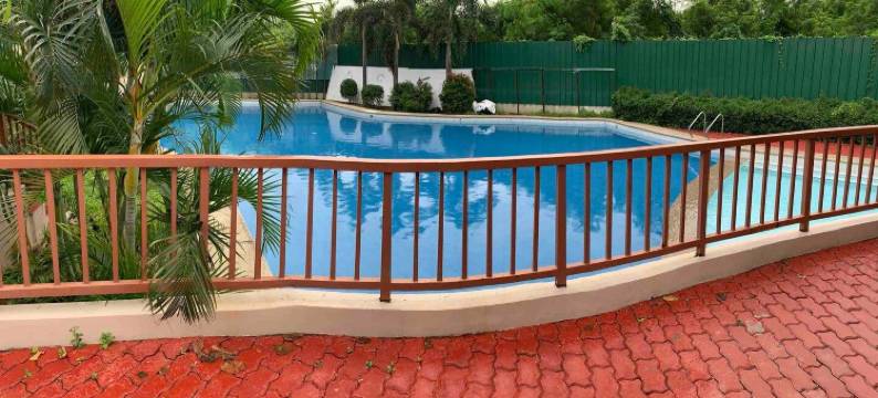 Stylish Condo w/ Netflix and Free Pool Access图片