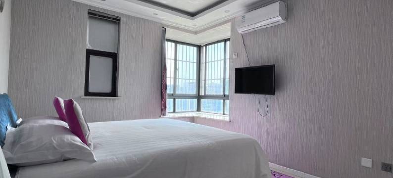 湖景山色民宿(广场四街分店)图片