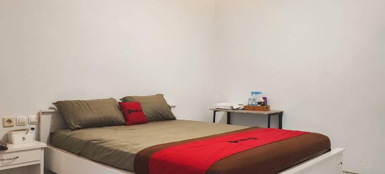 红门酒店-纳法家庭旅馆(RedDoorz Syariah at Naffa Homestay)图片