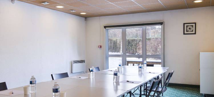 hotelF1 伊尼马西 TGV 酒店，已翻修(hotelF1 Igny Massy TGV)图片