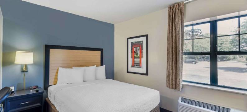 芝加哥罗灵梅多斯美国长住精选套房酒店(Extended Stay America Select Suites - Chicago - Rolling Meadows)图片