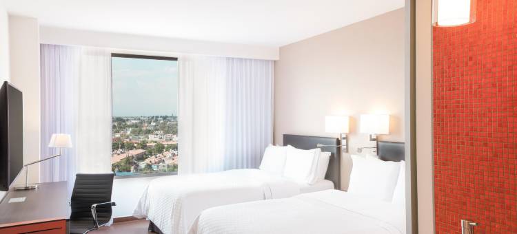 普埃布拉伊克斯普兰达嘉年华快捷酒店(Fiesta Inn Express Puebla Explanada)图片