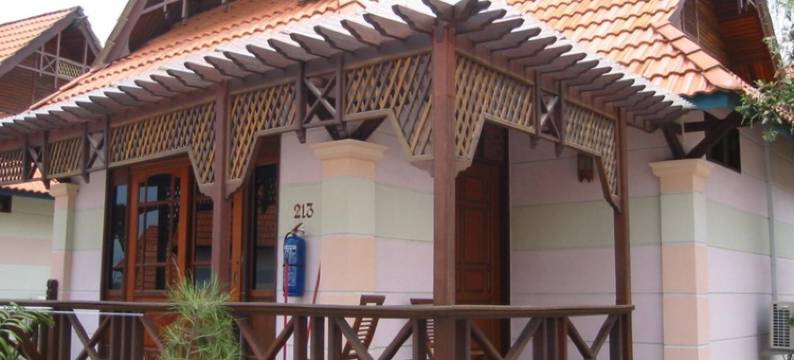 武吉克鲁昂海滩度假村(Bukit Keluang Beach Resort)图片