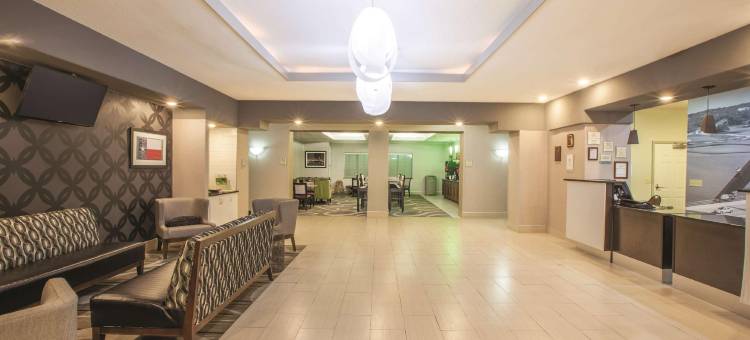 凯尔南奥斯汀拉昆塔温德姆套房酒店(La Quinta Inn & Suites by Wyndham Kyle - Austin South)图片