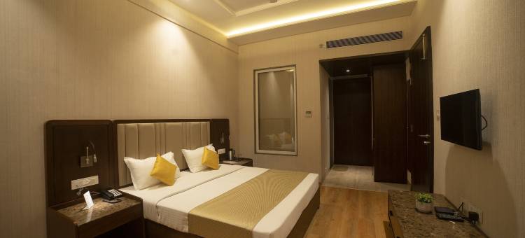 波泰尔拉詹斯阿比南丹酒店(Hotel Rajhans Abhinandan)图片