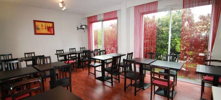 阿多尼斯里昂东酒店(Adonis Lyon Est Hôtel Artys)图片