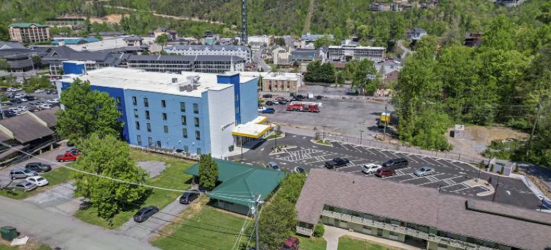 舒适酒店套房(Comfort Suites Gatlinburg Downtown-Convention Center)图片