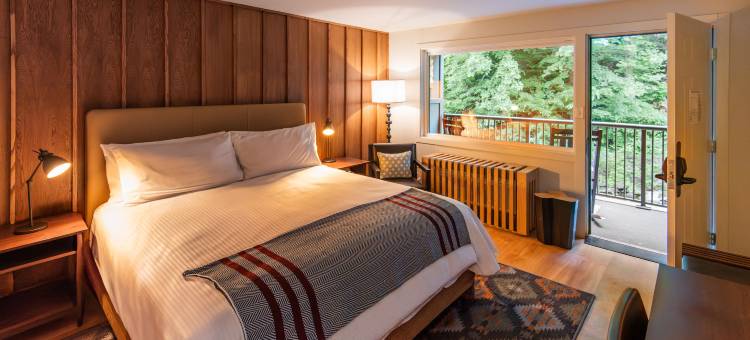 历史洛基沃特斯旅馆-小型豪华酒店(Historic Rocky Waters Inn, A Small Luxury Hotel)图片