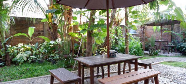 梅纳拉库杜斯附近的红多兹·西亚里亚(RedDoorz Syariah Near Menara Kudus)图片