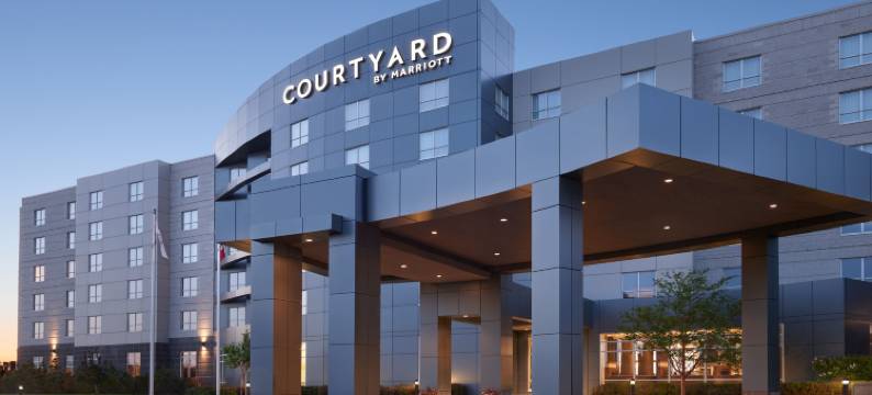 卡尔加里机场万豪万怡酒店(Courtyard Calgary Airport)图片