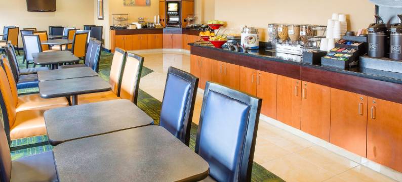 法戈万枫酒店套房客栈(Fairfield Inn & Suites Fargo)图片