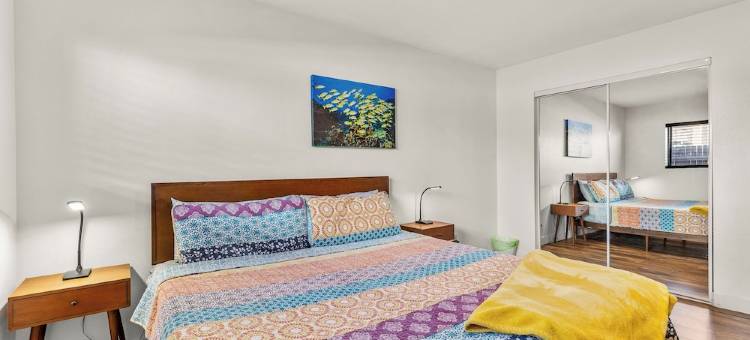 Blushing Bungalow w/AC, Fenced Yard, W/D, Garage, Fast WiFi, 3 Samsung Smart TVs图片