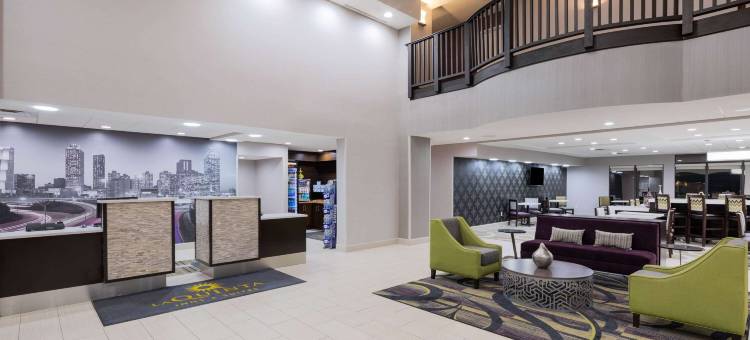 肯纳瑟拉昆塔温德姆套房酒店(La Quinta Inn & Suites by Wyndham Kennesaw)图片