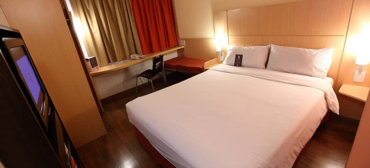 布宜诺斯艾利斯宜必思方尖碑酒店(Ibis Buenos Aires Obelisco)图片