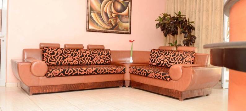 享受这间房间提供的设施(Enjoy the Amenities Offered by This Suite)图片