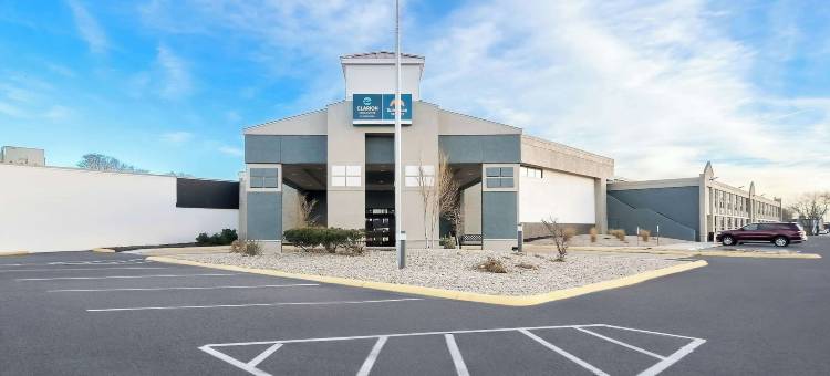 克拉丽奥酒店及套房会议中心(Suburban Studios, Kearney)图片