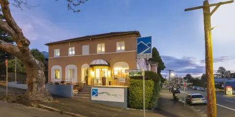 卡通巴湛藍酒店與鄉間房屋