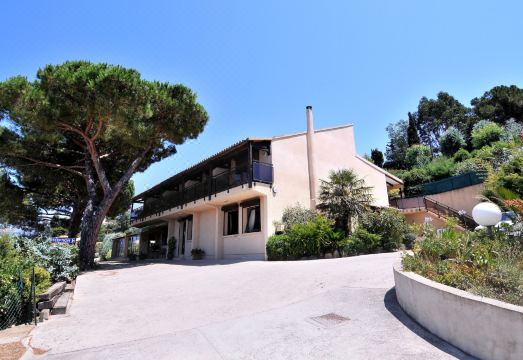 Domaine de Saint PierreHotel Overview