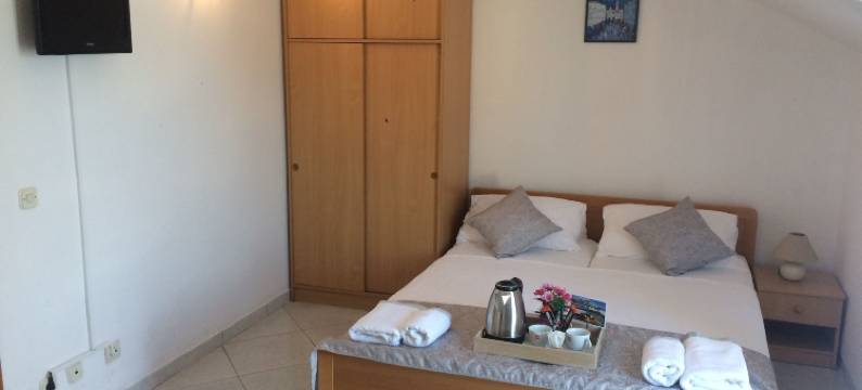 梅纳洛别墅酒店(Villa Menalo)图片