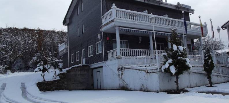 蒙塔尼亚帕伦蒂娜酒店(Montaña Palentina)图片