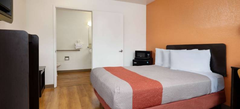 卡马里奥6号汽车旅馆(Motel 6 Camarillo, CA)图片