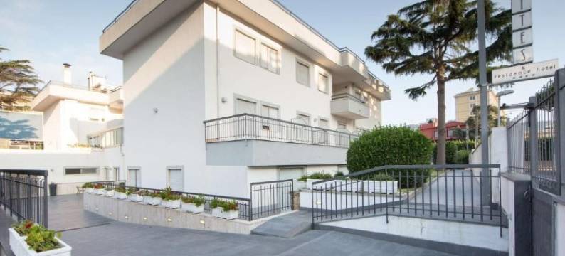 拿坡里套房住宅酒店(Suites & Residence Hotel)图片