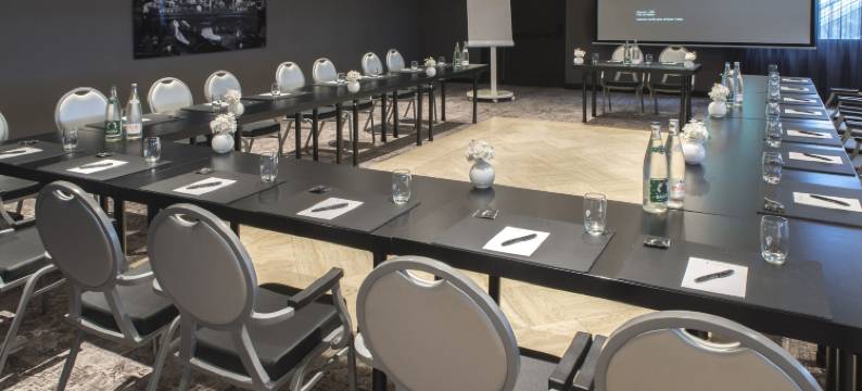 圣依古夫酒店(Van der Valk Hotel Saint-Aygulf)图片