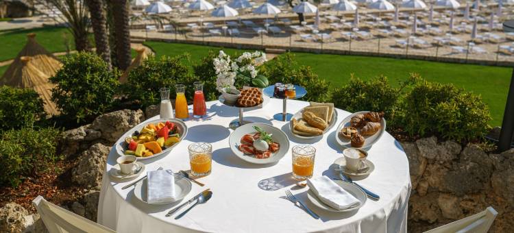 格罗塔帕拉奇赛海滩酒店(Grotta Palazzese Beach Hotel)图片
