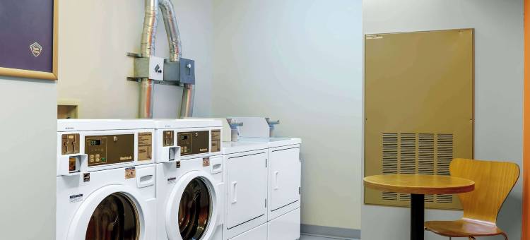 斯威夫特卡伦特6号汽车旅馆(Motel 6 Swift Current, SK)图片