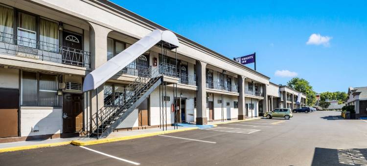 特雷沃斯骑士酒店(Knights Inn Trevose)图片