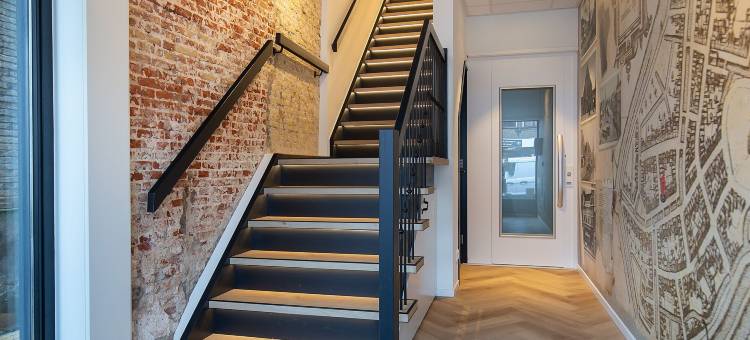 Snoozz酒店(Snoozz Hotels Bolsward Boutique Hotel Zonder Receptie Met Digitale Sleutel)图片