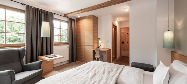 施特拉瑟维特酒店(Strasserwirt - Ansitz zu Tirol)图片