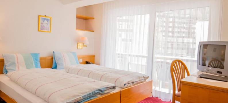 邦水法将温泉酒店(Hotel Heilquelle-Leukerbad-Therme)图片